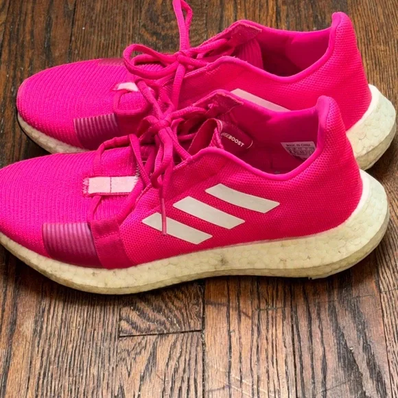 Adidas Adult Vibrant Pink Sneakers sz 8 - Picture 8 of 8